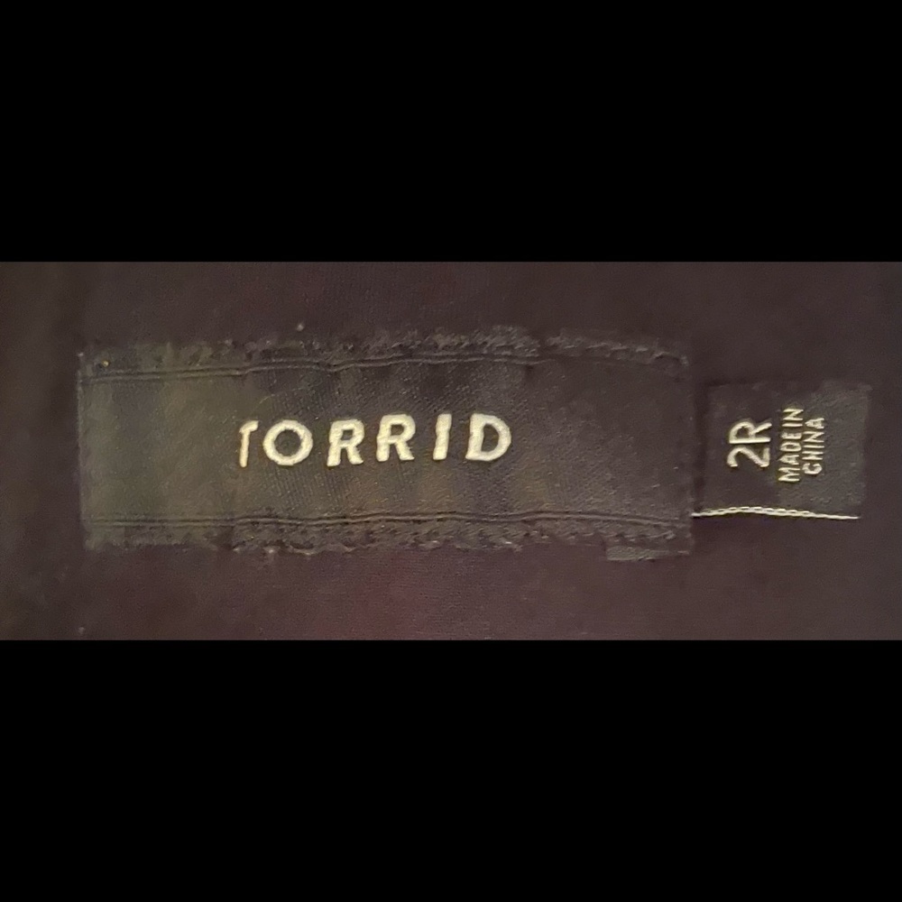 Torrid Red/Stripe Exercise Capris Size 2r - image 4